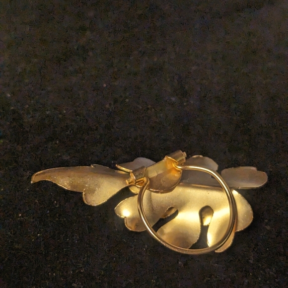 Vintage Unsigned Leaf Scarf Clip - Picture 3 of 5